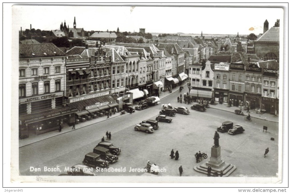 CPSM BOIS LE DUC (Pays Bas-Noord Brabant) - Markt Met  Standbeeld Jeroen Bosch - 's-Hertogenbosch