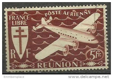 Reunion - 1944 Transport Plane 5fr Used    SG 261  Sc C20 - Airmail