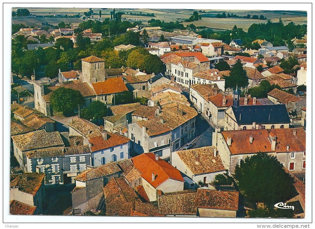 Cpsm: 16 VILLEFAGNAN (ar. Angoulême) Vue Générale Aérienne CIM - Villefagnan