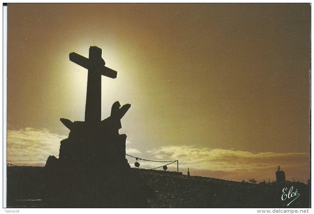 LA CROIX DU MARIN SUR LA COTE ATLANTIQUE - Controluce