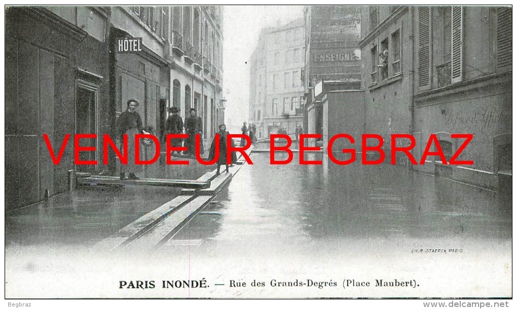 PARIS  INONDE    RUE DES GRANDS AUGUSTINS  14 Cm / 8 CM - Autres & Non Classés