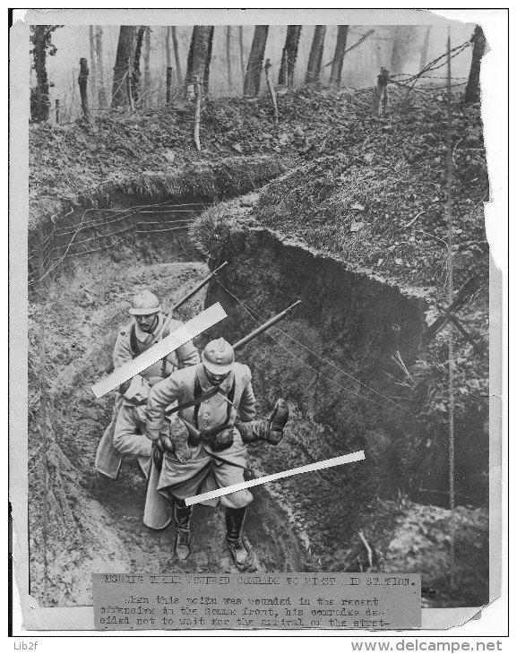 Somme Soldats Français Brancardiers Transportant Un Bléssé Dans Un Boyau 1 Photos 1914-1918 14-18 Ww1 WwI Wk - War, Military