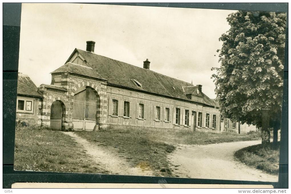 CPSM. HEBECOURT.( Eure )   L ECOLE     Lfb47 - Hébécourt