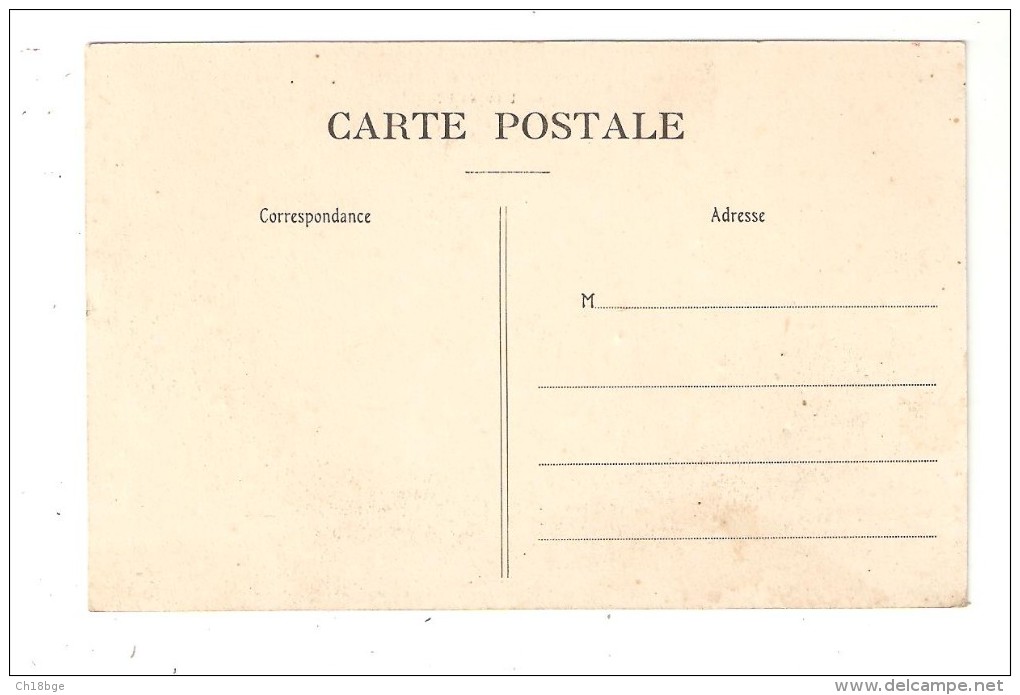 CPA  : 61 - Flers - Rue De La Boule & Place De L´Ouest - Grande Maison D´angle - Attelage - Peu Commune - Flers