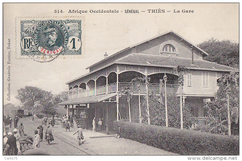 Afrique - Sénégal  -  AOF - Thiès - Gare De Chemins De Fer - Senegal