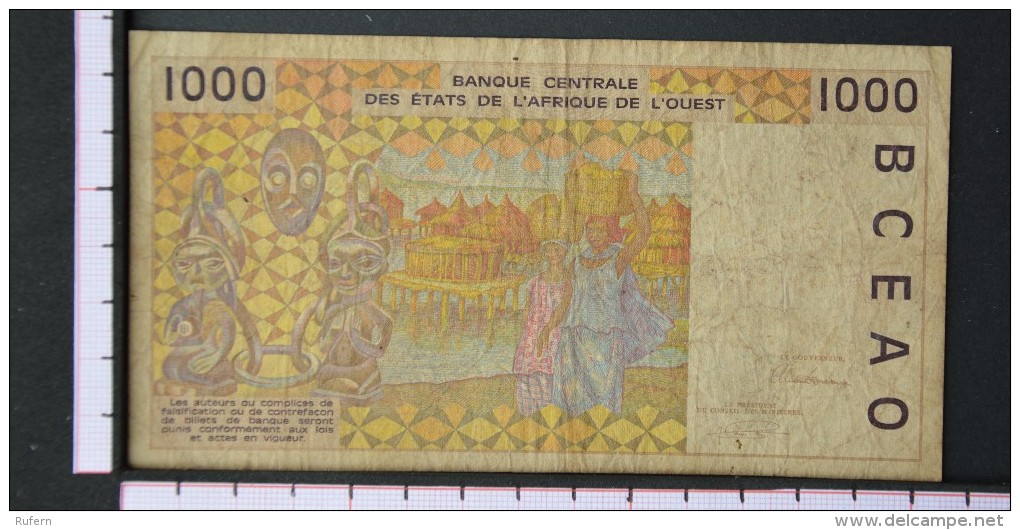 WEST AFRICAN STATES  1000  FRANCS  1995     -    (Nº06520) - Westafrikanischer Staaten