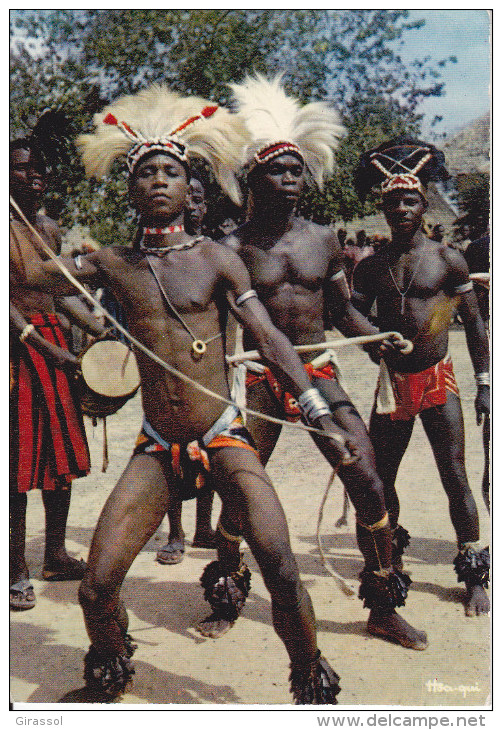 CPSM AFRIQUE EN COULEURS DANSEURS TORSES NUS NOIRS DU GROUPE MEDY IRIS 2647 - Ohne Zuordnung