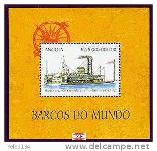 ANGOLA   1094  MINT NEVER HINGED SOUVENIR SHEET OF SHIPS   #  026-7   ( - Bateaux