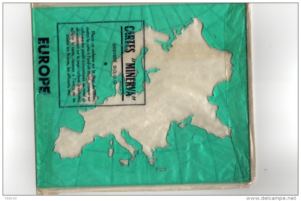 CARTE De  L´ EUROPE  Pour écolier En Plastique Vert Avec Pochette - Année 1950/60 - Autres & Non Classés