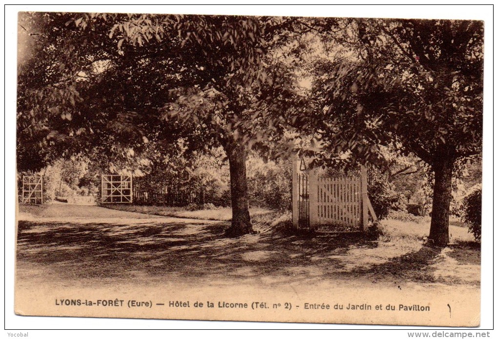 CP, 27, LYONS-la-FORÊT, Hôtel De La Licorne, Entrée Du Jardin Et Du Pavillon, Ecrite - Lyons-la-Forêt