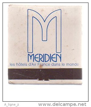 REF 1  : Ancienne Boite D'allumettes Pochette Air France Aviation Hotel Méridien Variante De Modèle CONCORDE - Boites D'allumettes