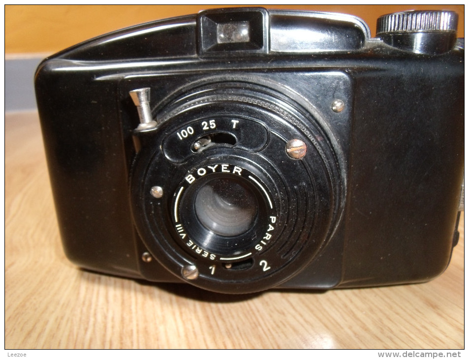 Appareil Photo PHOTAX III, Objectif BOYER Paris Série VIII, Time, 1/25 Et 1/100, Deux Diaphragmes. 1947. - Cameras