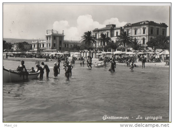 GROTTAMMARE - LA SPIAGGIA - ANIMATA - BIANCO/NERO - 1961 - Altri & Non Classificati