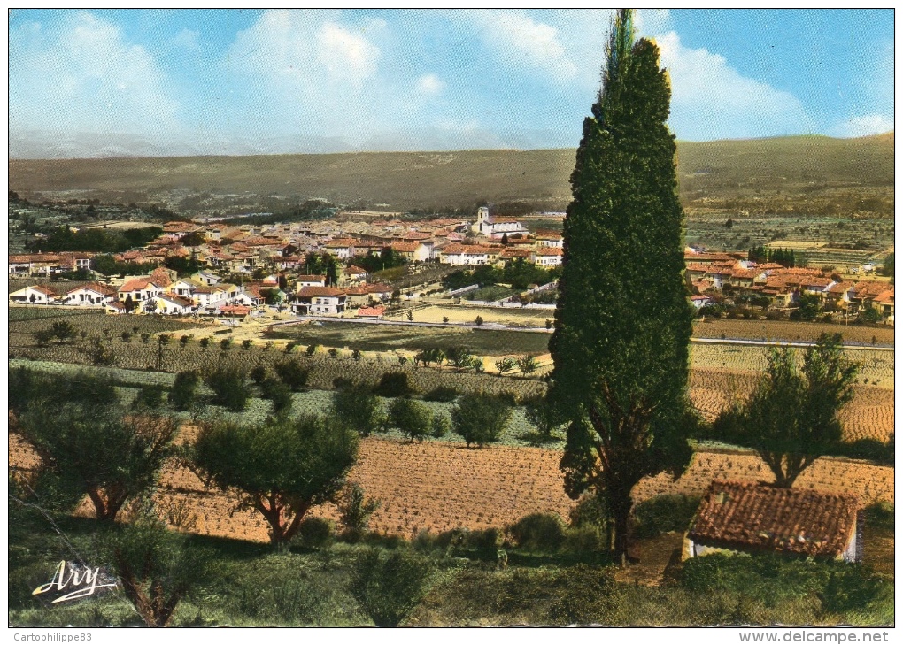 VAR 83 LE BEAUSSET VUE GENERALE DANS LES ANNÉES 60 - Le Beausset