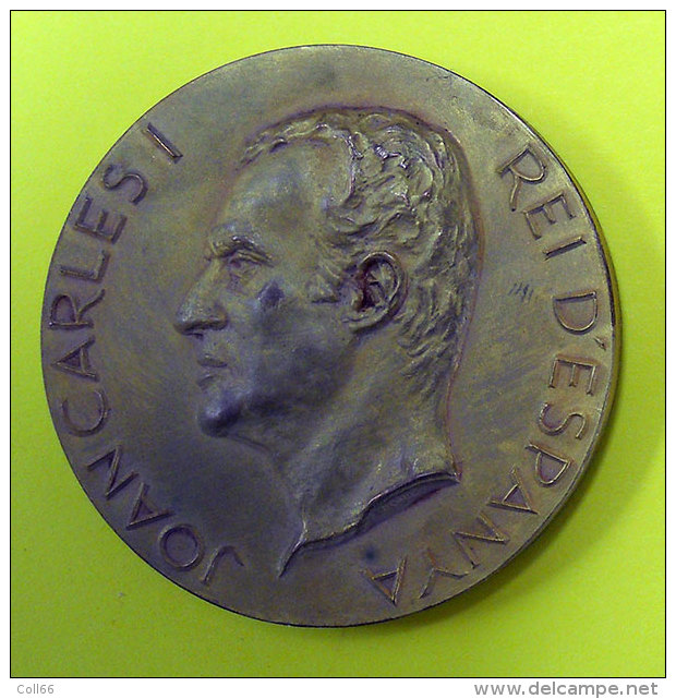 29-IX-1977 Restabliment De La Generalitat De Catalunya Revers Joan Carlesi Rei D'Espanya 69 Grammes Diamètre  5cm - Adel