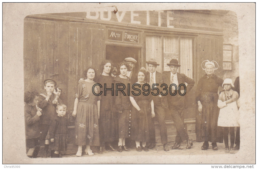 CARTE PHOTO - DEVANTURE COMMERCE BUVETTE - COIFFE BRETONNE DE CHATEAUNEUF DU FAOU - FETES DE KERUSEUN 29 FINISTERE - Châteauneuf-du-Faou