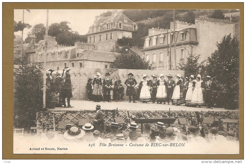 RIEC Sur BELON - 256 - Fête Bretonne - Costume De RIEC Sur BELON - écrite 1916 - COSTUME - BRETAGNE - Autres & Non Classés