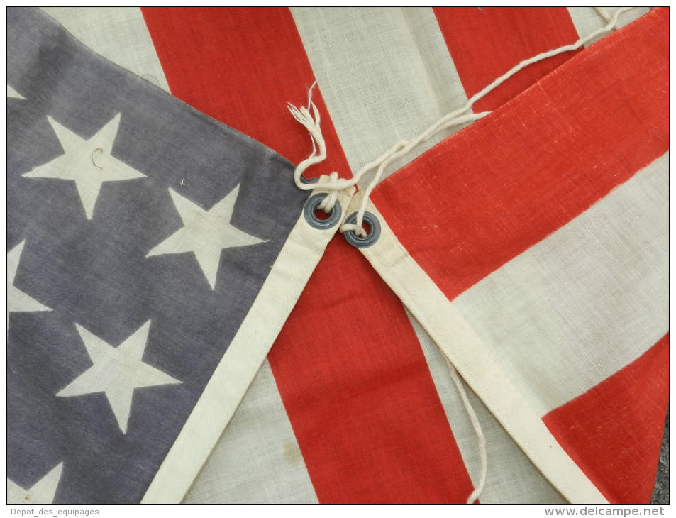 SUPERBE DRAPEAU U.S.A. 48 ETOILES 39-45 + BOITE + AIGLE + ETAT NEUF  ............