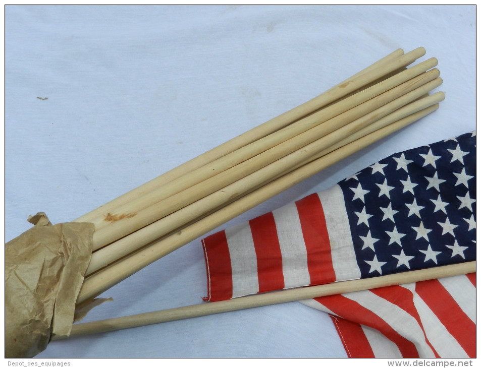 BEAU  LOT 12 DRAPEAUX U.S.A. 39-45 coton  48 ETOILES - NEUF DE STOCK