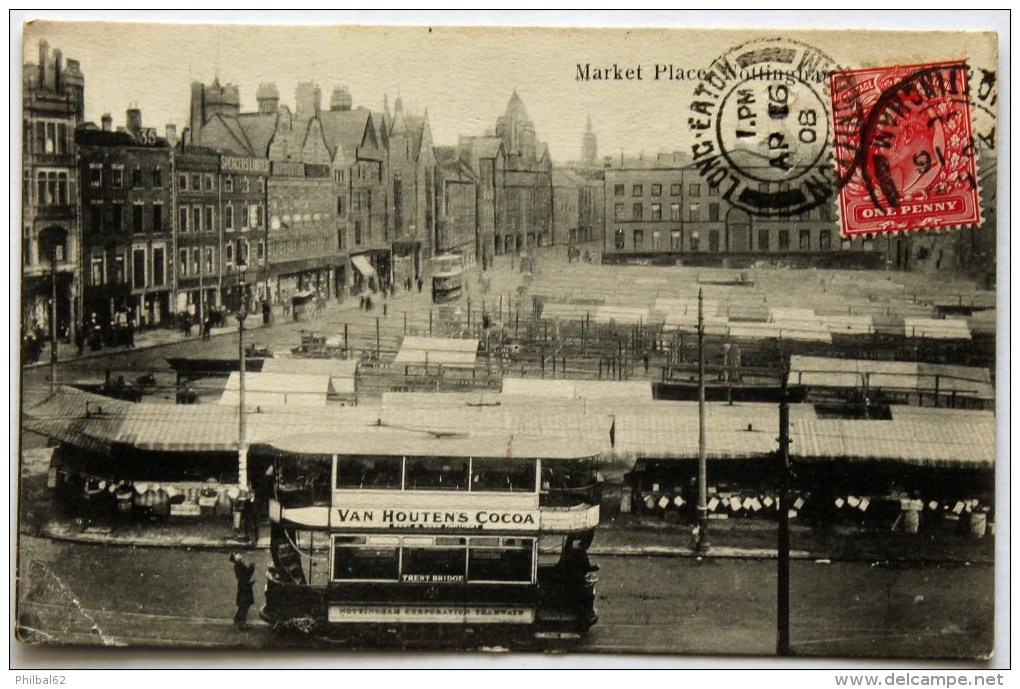 Nottingham, La Place Du Marché. Market Place. Tramway Avec Pub Van Houten's Cocoa. - Nottingham