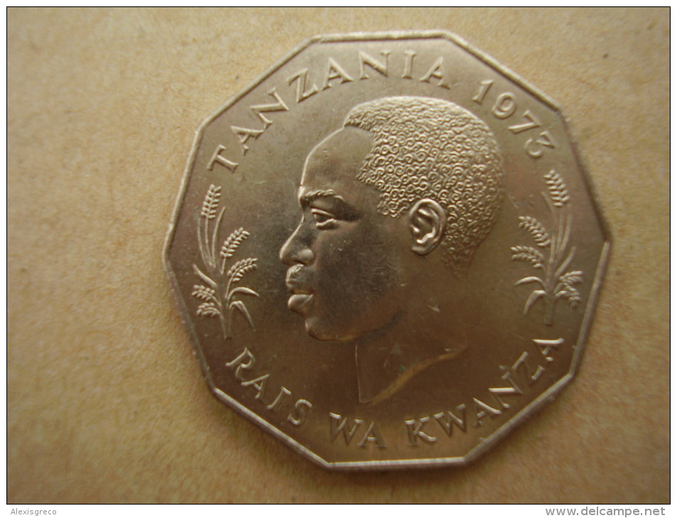 TANZANIA 1973 FIVE SHILLINGS NYERERE F.A.O.Issue "FIRST PRESIDENT" Swahili Inscribed Copper-Nickel. - Tanzania
