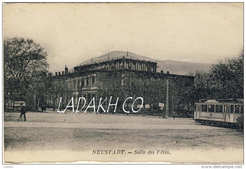 CARTE POSTALE CPA  ANIMEE # NEUSTADT SALLE DES FETES # TRAMWAYS - Neustadt