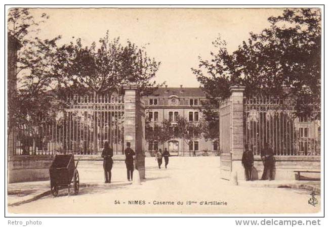 Nimes - Caserne Du 19ème D'Artillerie - Nîmes