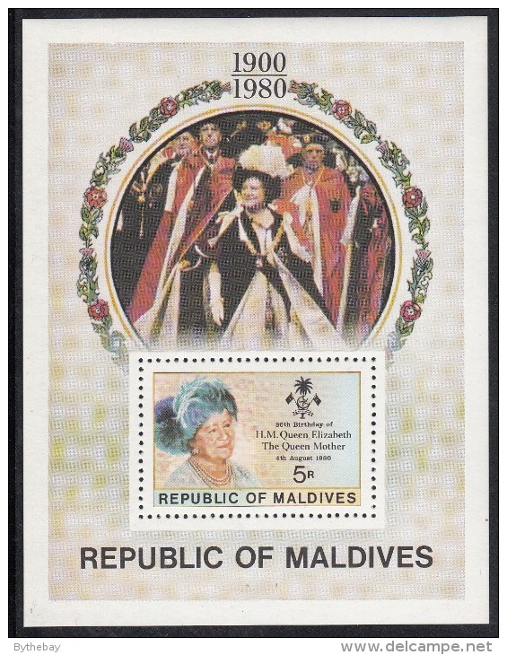 Maldives MNH Scott #875 Souvenir Sheet 5r Queen Mother's 80th Birthday - Maldives (1965-...)