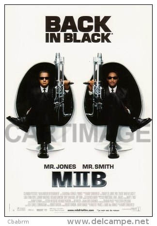 MEN IN BLACK II   Carte Postale N° C 1350  SONIS éditée En 2002 Will SMITH  Tommy LEE JONES - Manifesti Su Carta