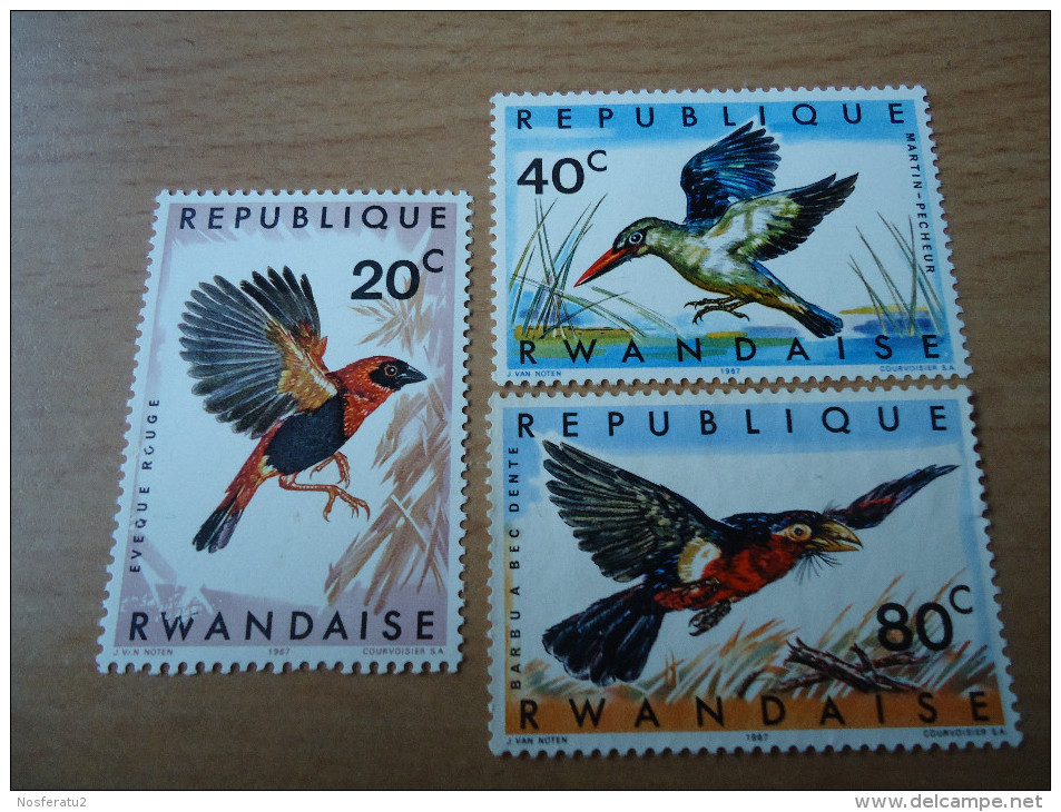 Ruanda:  3 Werte Vögel  (1967) - Used Stamps