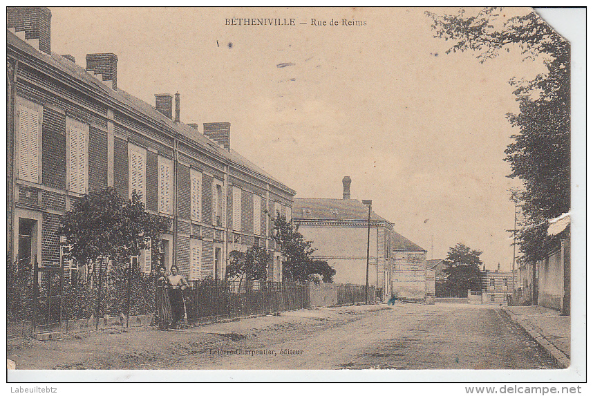 BETHENIVILLE - Rue De Reims   ( ETAT ) - Bétheniville