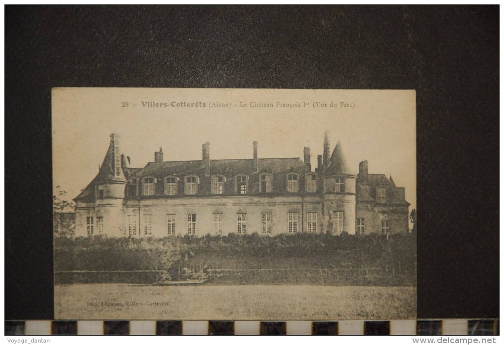 02* VILLERS COTTERETS  LE CHATEAU FRANCOIS IER  (VUE DU PARC) - Villers Cotterets