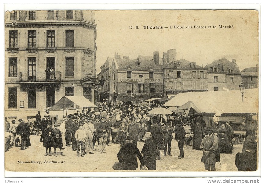 Carte Postale Ancienne Thouars - L'Hôtel Des Postes Et Le Marché - Thouars