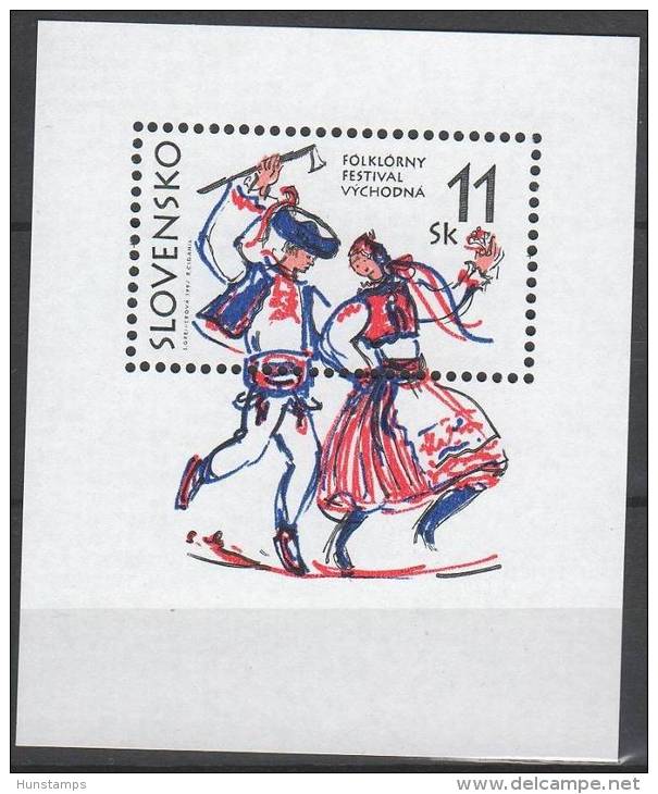 Slovakia 1997. Costumes Sheet MNH (**) - Ongebruikt