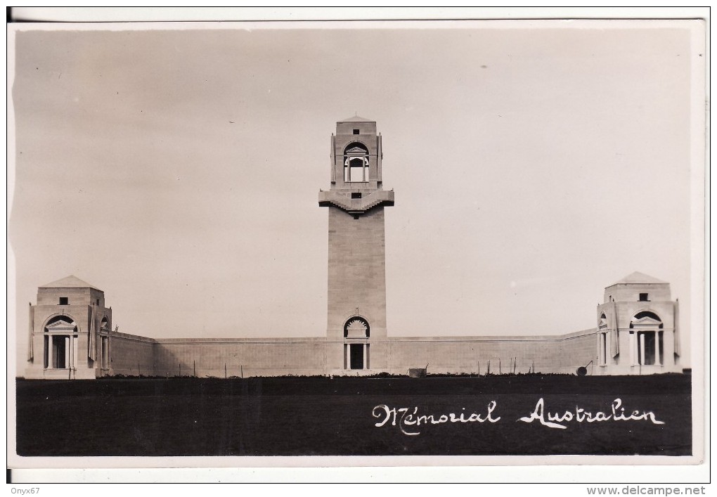 Carte Postale Photo VILLERS BRETONNEUX (Somme) Mémorial Australien-Australie-Militaire-Guerre-Monument Morts-Cimetière- - Villers Bretonneux
