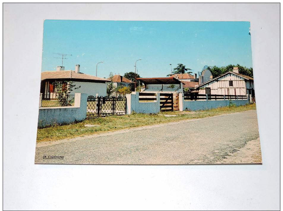 Carte Postale Ancienne : MEZOS : Vue Partielle Du Bourg - Autres & Non Classés