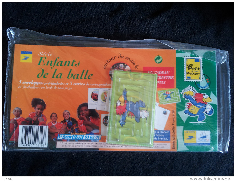 Serie 5 Enveloppes France 98 Coupe Du Monde Football "pret A Poster" Enfants De La Balle ,avec Jeu, Sous Blister - Prêts-à-poster:  Autres (1995-...)