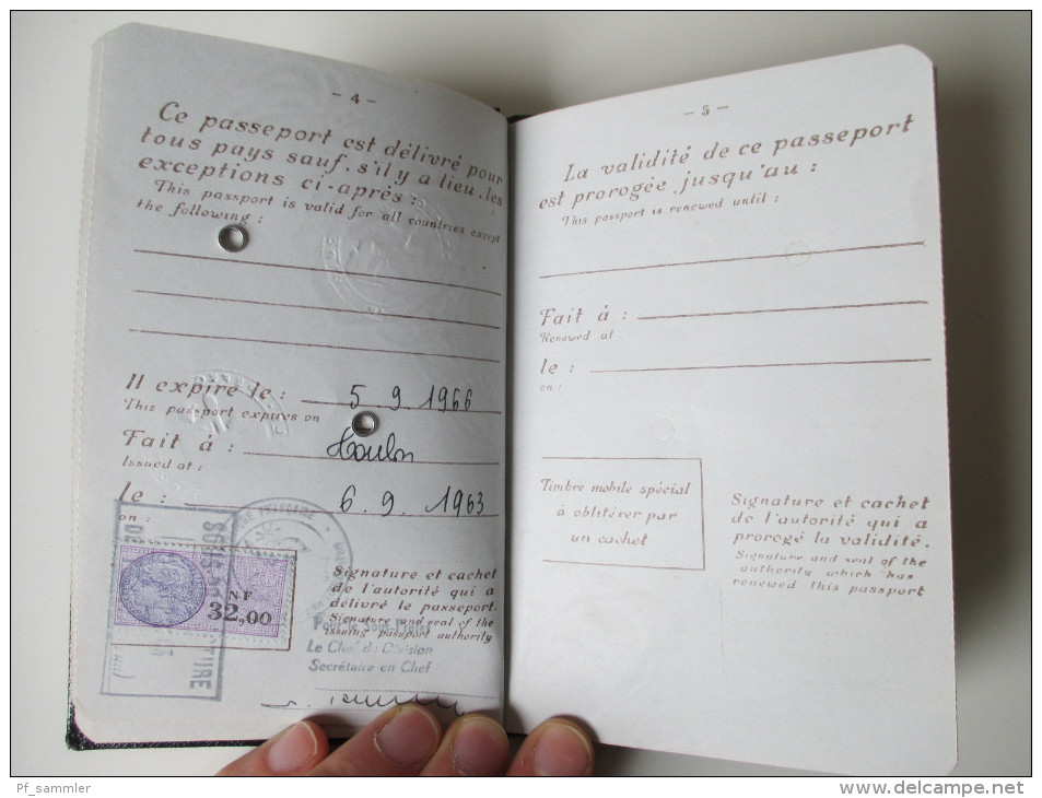 Republique Francaise 1963 Passeport / Passport / Reisepass / Visas verschiedene Länder mit Stempel. Casablanca / Toulon