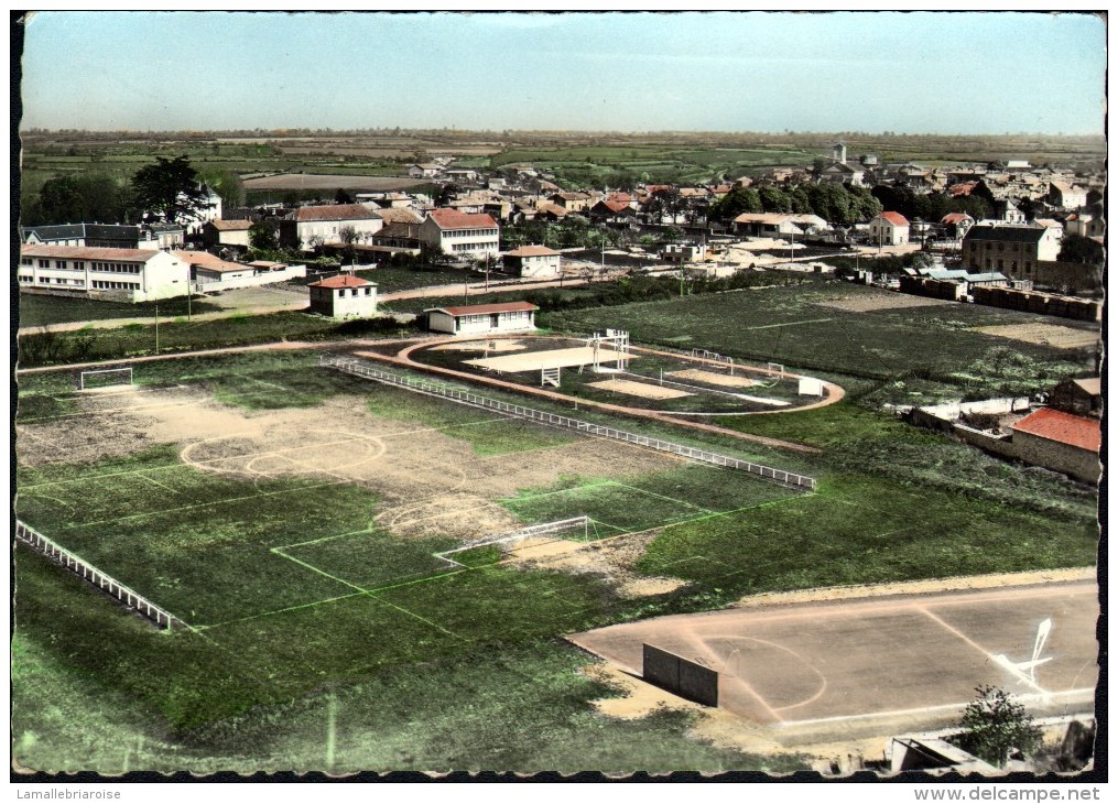 79 - EN AVION AU DESSUS DE ... CHEF BOUTONNE - LE STADE - Chef Boutonne