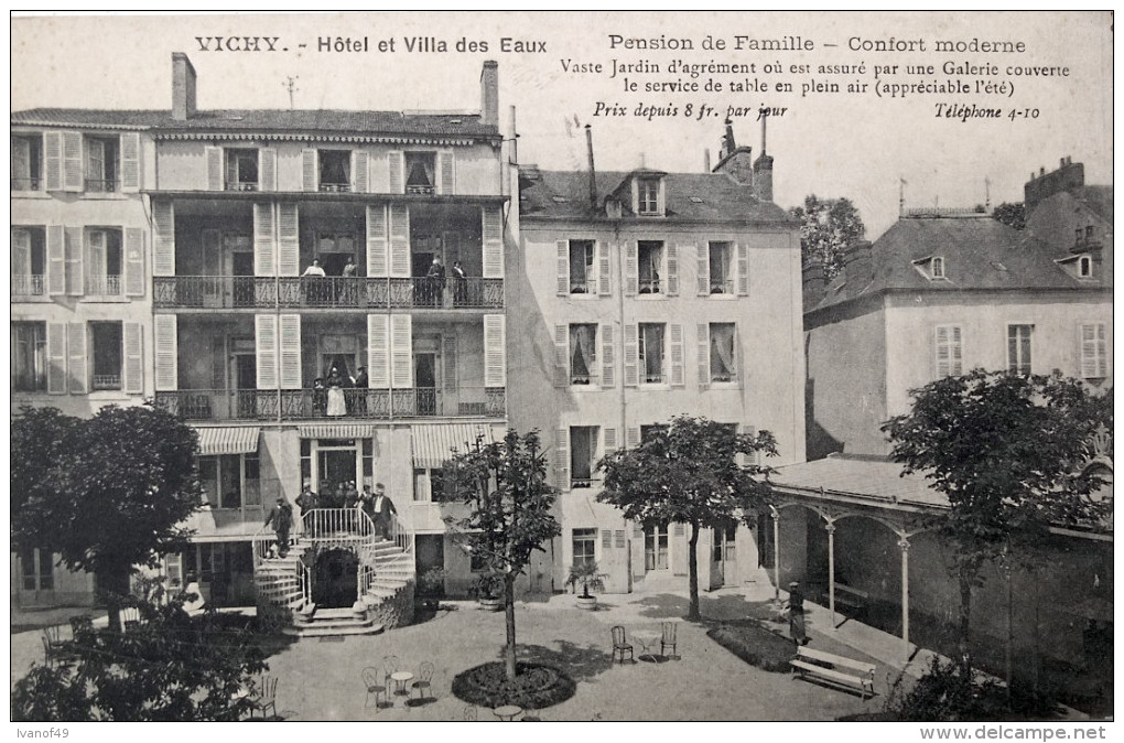 03- VICHY  - CPA -  Hôtel Et Villa Des Eaux - Pension De Famille  - Vue Animée - Vichy