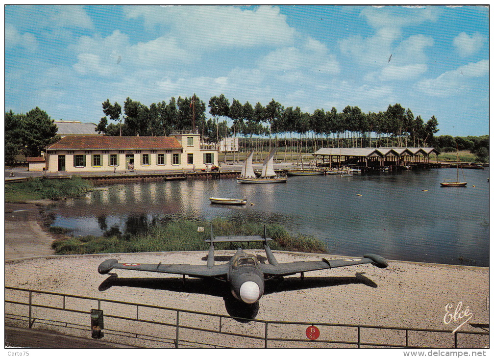 CPSM FRANCE 33 " HOURTIN / VUE AERIENNE / CENTRE DE FORMATION MARINE  " - Autres & Non Classés