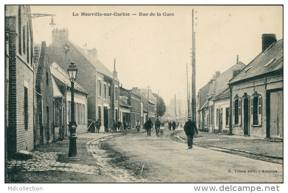 80 CORBIE / Rue De La Gare, La Neuville-sur-Corbie / - Corbie