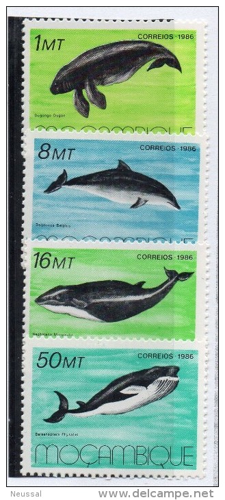 Serie Nº 1037/40 Mozambique - Whales