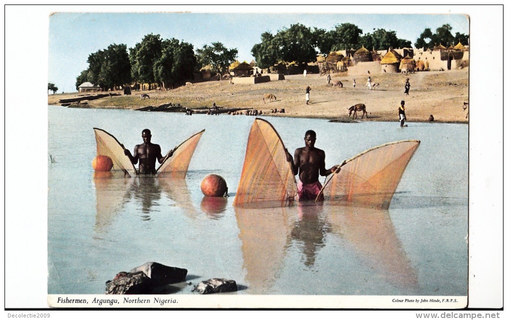 P3867 Nigeria Fishermen Argungu Types   Front/back Image - Nigeria