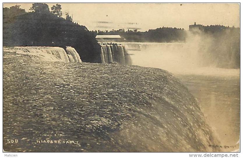 Pays Div- Canada -ref B942- Niagara Falls - Carte Bon Etat   - - Non Classés