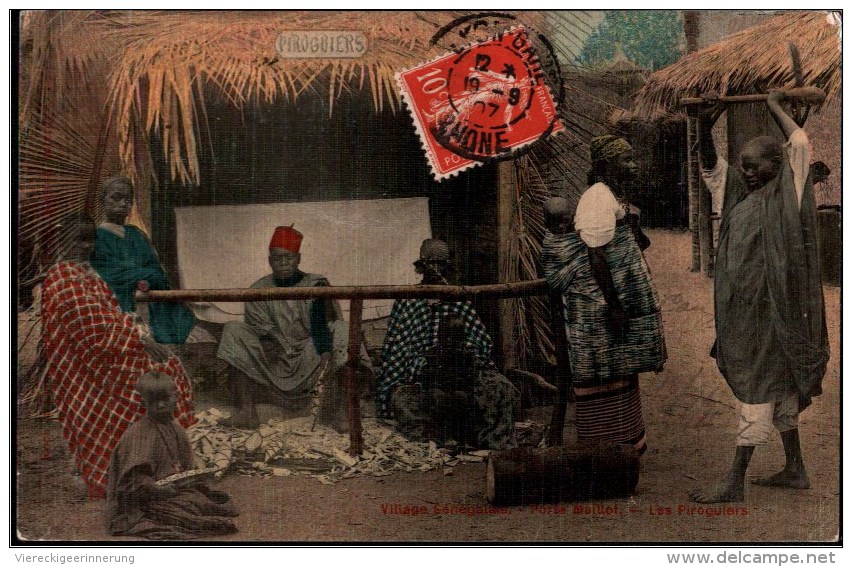 ! 2 Old Postcards Village Senegalais, Porte Maillot, Le Lavoir, Les Piroguiers, Lyon, Africa, Black People - Sénégal