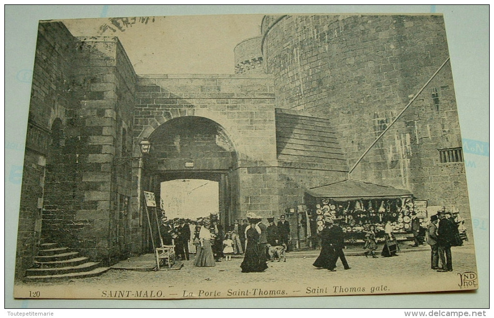 Saint Malo - La Porte Saint Thomas  - Magasin De Souvenirs - Saint Malo