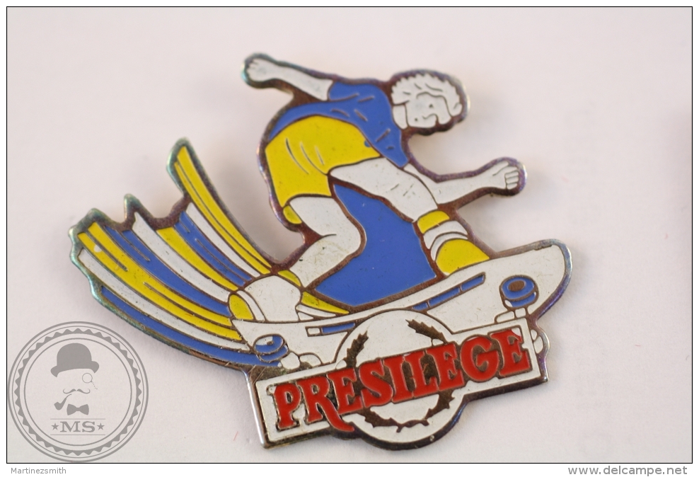Skating Presilege - Pin Badge  - #PLS - Otros & Sin Clasificación