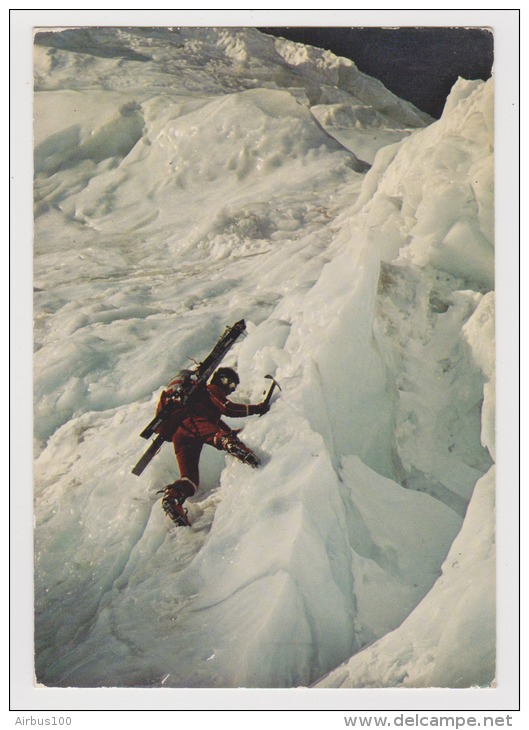 Escalade Dans Les Glaciers - Flamme Chamonix Mont Blanc 1989 - Photo Rigaux - 2 Scans - - Bergsteigen