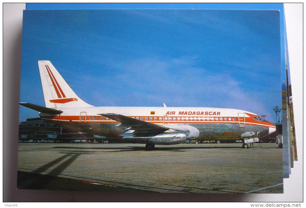 B 737 200    AIR MADAGASCAR  5R MFB    EDITION PI N°  521 - 1946-....: Moderne